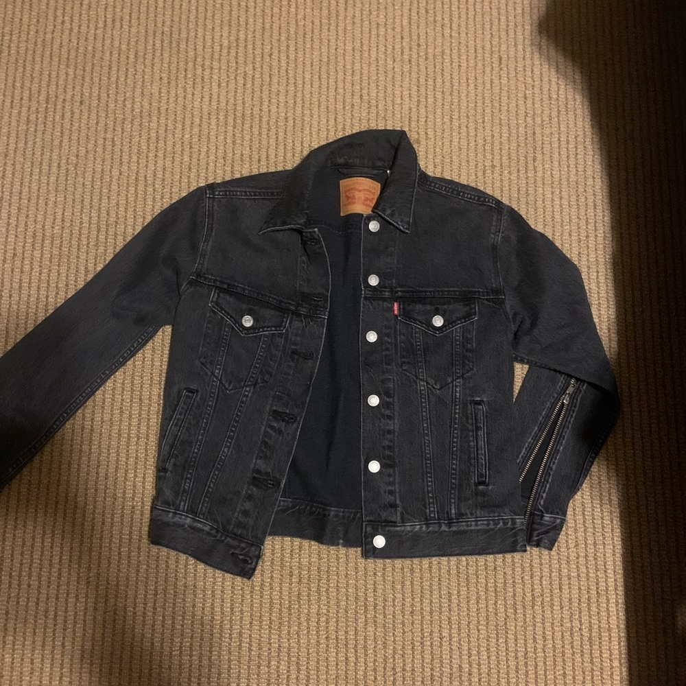 Women’s Levi’s Jean Jacket